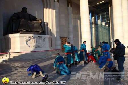 Бурхан Халдунд гарах гэсэн Хятадуудын бичлэг шуугиан дэгдээж байна (БИЧЛЭГ)