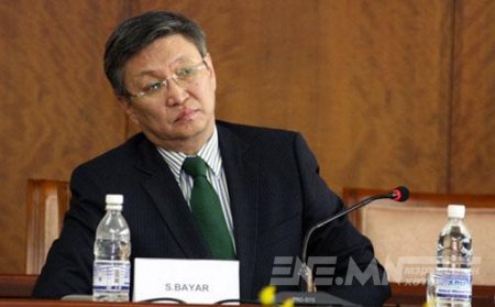 С.Баяр: Би солиотой биш, нэг газар долоон байшин авах хэрэг байна уу