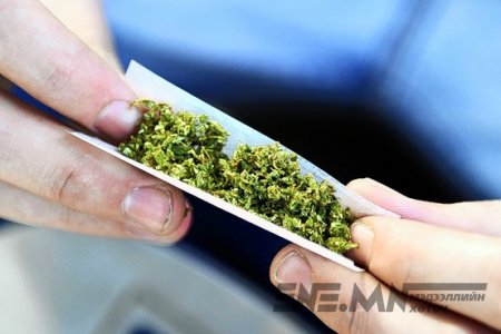 Хар тамхи хамжааргагvй болж байна