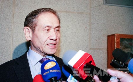 Н.Энхбаярт барьцаалагдсан эрх баригчид
