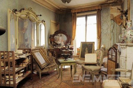 Орхиод явсан байшиндаа 71 жилийн дараа эргэн иртэл
