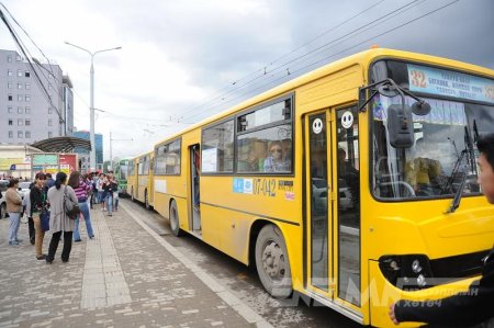 НИЙТИЙН ТЭЭВЭРТ ЯВЖ БАЙГАА АВТОБУСНЫ ТООГ НЭМЖЭЭ