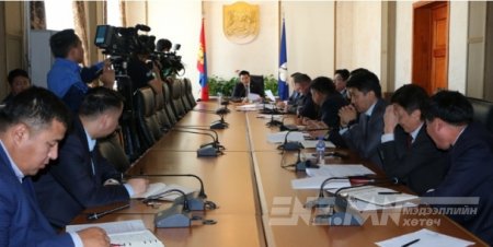Анивчиж буй гэрлээр уулзварт нэвтэрсэн жолоочид хариуцлага тооцно