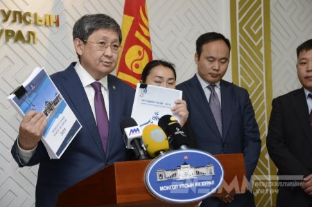 Ч.Хүрэлбаатар: Монгол Улсын төсвийн орлого анх удаа 11.1 их наяд төгрөгт хүрнэ Ч.Хүрэлбаатар: Монгол Улсын төсвийн орлого анх удаа 11.1 их наяд төгрөгт хүрнэ