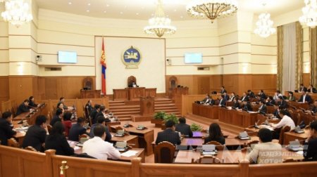 Чуулган: Согтууруулах, донтой хүнийг албадан эмчлэх хуулийн төслийг хэлэлцэнэ