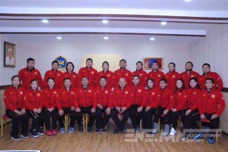 Монголын багийн түрүүч Будапешт хотыг зорилоо Монголын багийн түрүүч Будапешт хотыг зорилоо