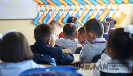 Цоожтой хаалганы цаана хүүхэд бүү үлдээ