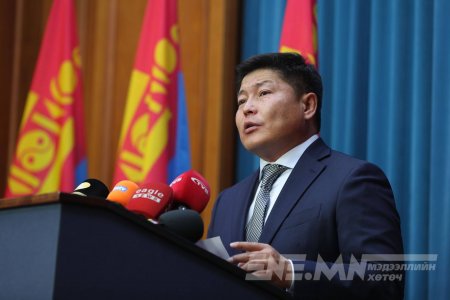 Х.Нямбаатар: Улс төрд нөлөө бүхий албан тушаалтны гэр бүлийн гишүүдийг төрийн албанд ажиллахыг хориглоно
