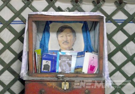"ОЮУХАЙ" наадмын эргэн тойронд 