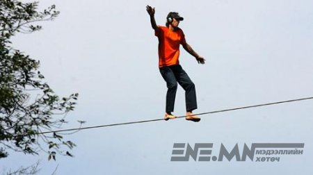 Дин Поттерийн эр зориг дэлхийг алмайруулав