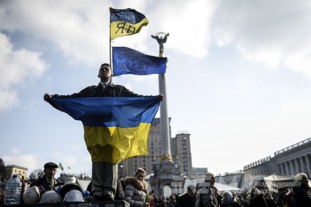 Украины улс төрчид их хэмжээний мөнгө бэлнээр хадгалдаг нь ил болжээ