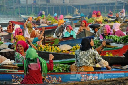 Алт ухаж биш, какао тарьж баяжиж буй Индонези улс