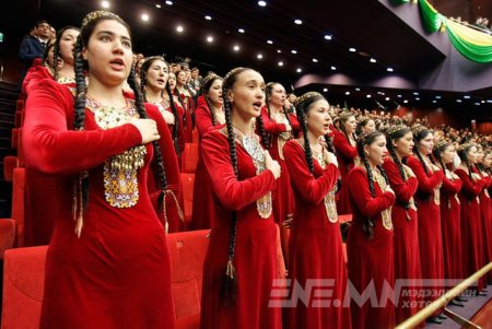 Туркменистан эмэгтэйчүүд 3 сарын 8-нд 40 манат буюу 11 долларын тэтгэмж авна