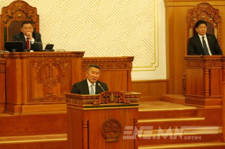 Х.Баттулга: Одоо хараад суух цаг алга