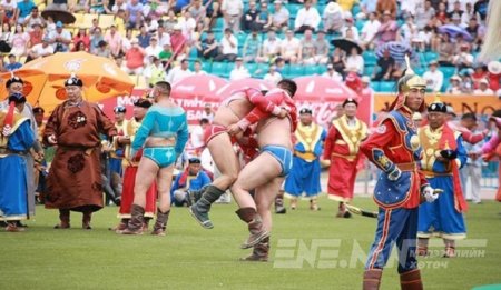 Монгол барилдаан энэ хэвээрээ үргэлжлээд байх уу?