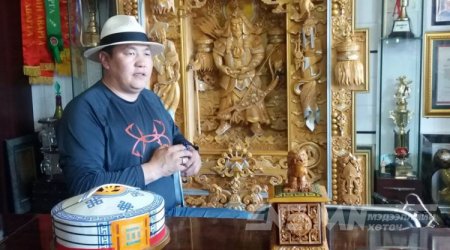 Монголчууд бидний үндэсний сууц тэр чигээрээ крафт