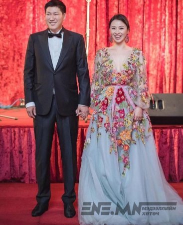 Дуулиант хуримын сонин сайхнаас…