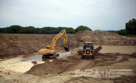 УИХ-ын дөрвөн гишүүнээс бусад нь олборлох салбараас ашиг хүртдэг эсэхээ мэдээлээгүй гэв