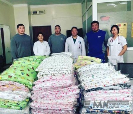 Бөхчүүд Эх нялхаст хандив өглөө