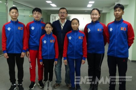 Монголын даамчид Польш улсыг зорилоо