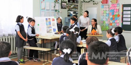 Багш нарын цалин улсын дунджаас 23.7 хувиар бага