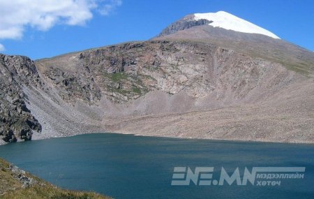 Бадар хундага нуурыг тоносон этгээдүүдийг зураг ил болжээ