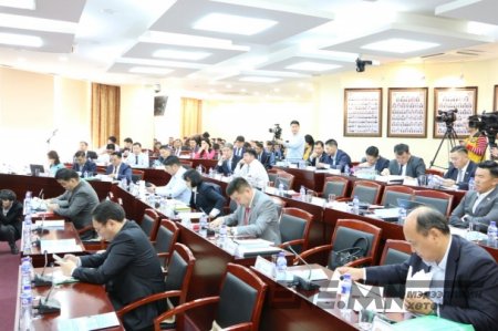 Нийслэлийн ИТХ-ын XIX хуралдаан эхэллээ