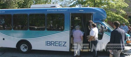 Хөгжлийн бэрхшээлтэй хүнд зай тавьж өгөөгүйд уурласан жолооч бүх зорчигчдыг буулгажээ