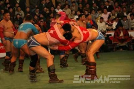 "Буянт-Ухаа" цогцолборт 128 бөх барилдана