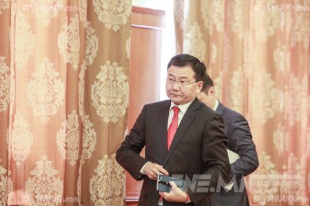 Бонд нэрээр 33 их наяд төгрөгийг завшиж, хууль гарган түүнийгээ өршөөжээ