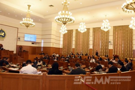 Амрыг бодож, аяыг дагадаг Ерөнхийлөгчийн үед төр ялзардаг жамтай