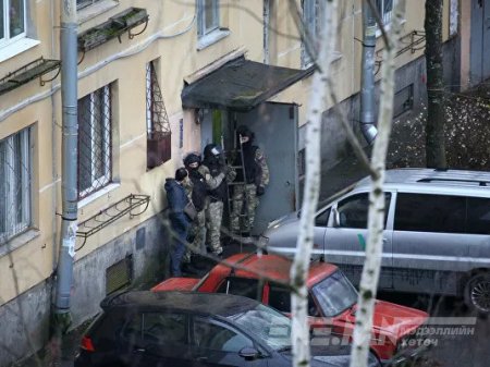 ОХУ-д эцэг нь зургаан хүүхдээ барьцаалж, цагдаагийн алба хаагчдыг олон цаг саатуулжээ