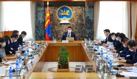 Агентлагуудыг татан буулгаж, яамдад нэгтгэх үү